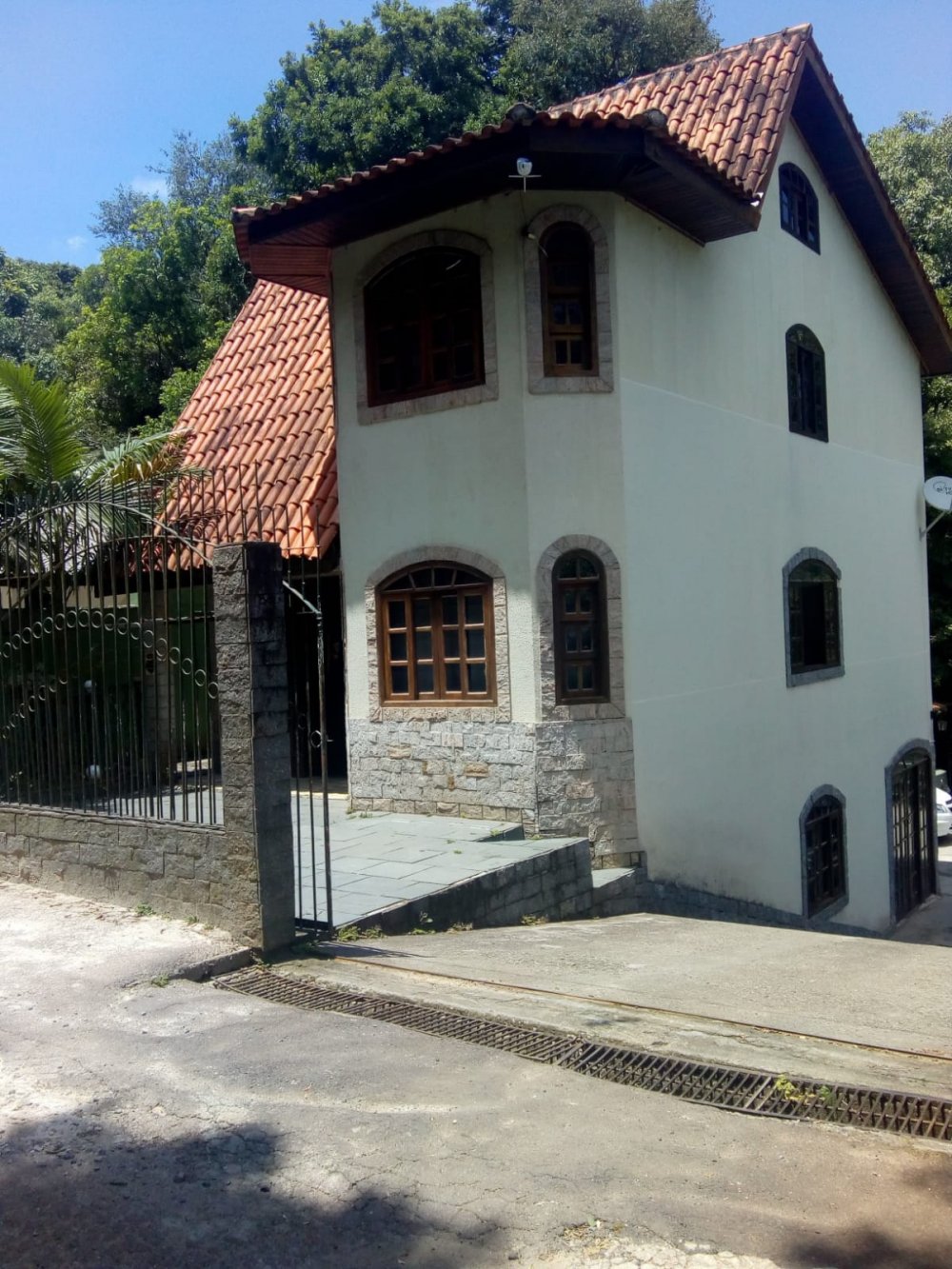 Sobrado - Venda - Santa Cândida - Curitiba - PR